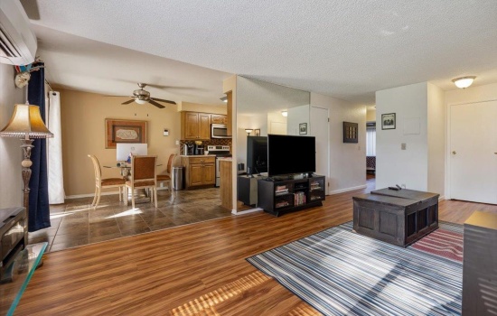 Condos/townhomes For Sale