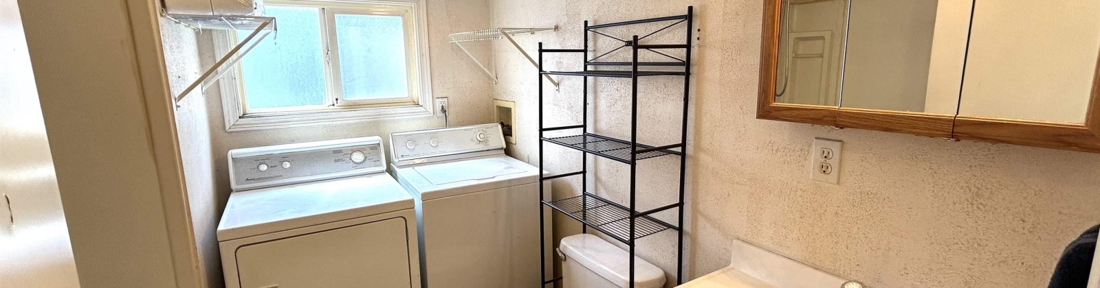 Grand Avenue #32, Pullman, Washington 99163-2041, 2 Bedrooms Bedrooms, 0 ,1 BathroomBathrooms,Manufactured Homes,For Sale,Grand Avenue #32,0,286201