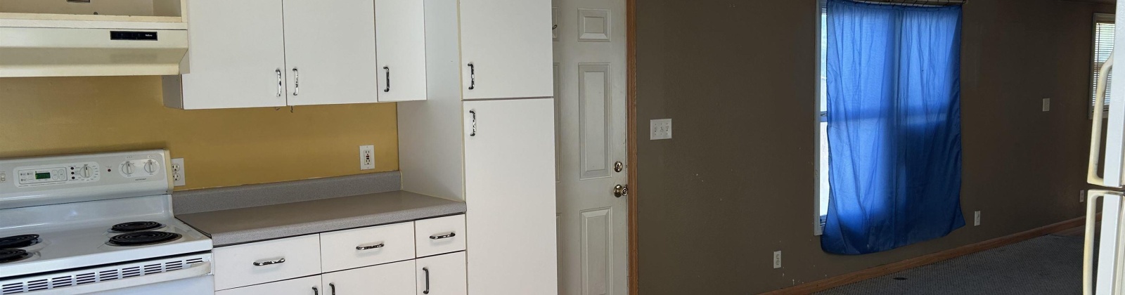 Grand Avenue #32, Pullman, Washington 99163-2041, 2 Bedrooms Bedrooms, 0 ,1 BathroomBathrooms,Manufactured Homes,For Sale,Grand Avenue #32,0,286201