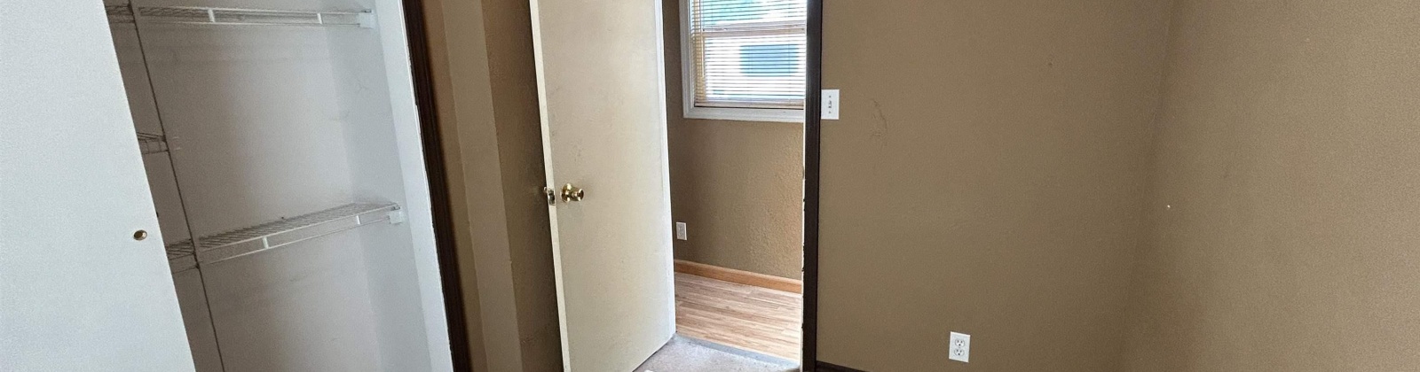 Grand Avenue #32, Pullman, Washington 99163-2041, 2 Bedrooms Bedrooms, 0 ,1 BathroomBathrooms,Manufactured Homes,For Sale,Grand Avenue #32,0,286201