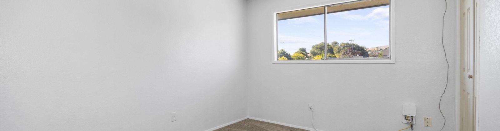 38th Place, Kennewick, Washington 99337, 4 Bedrooms Bedrooms, ,3 BathroomsBathrooms,For Sale,38th Place,286213