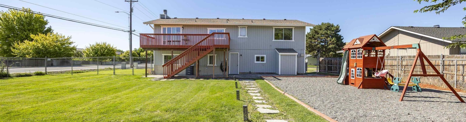 38th Place, Kennewick, Washington 99337, 4 Bedrooms Bedrooms, ,3 BathroomsBathrooms,For Sale,38th Place,286213