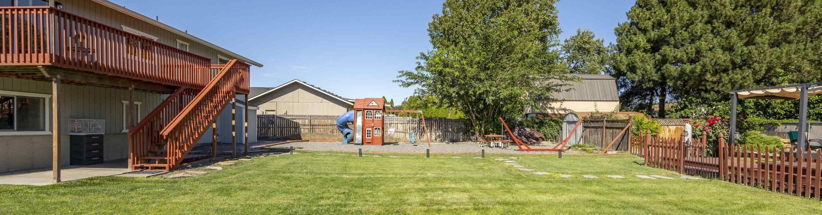 38th Place, Kennewick, Washington 99337, 4 Bedrooms Bedrooms, ,3 BathroomsBathrooms,For Sale,38th Place,286213