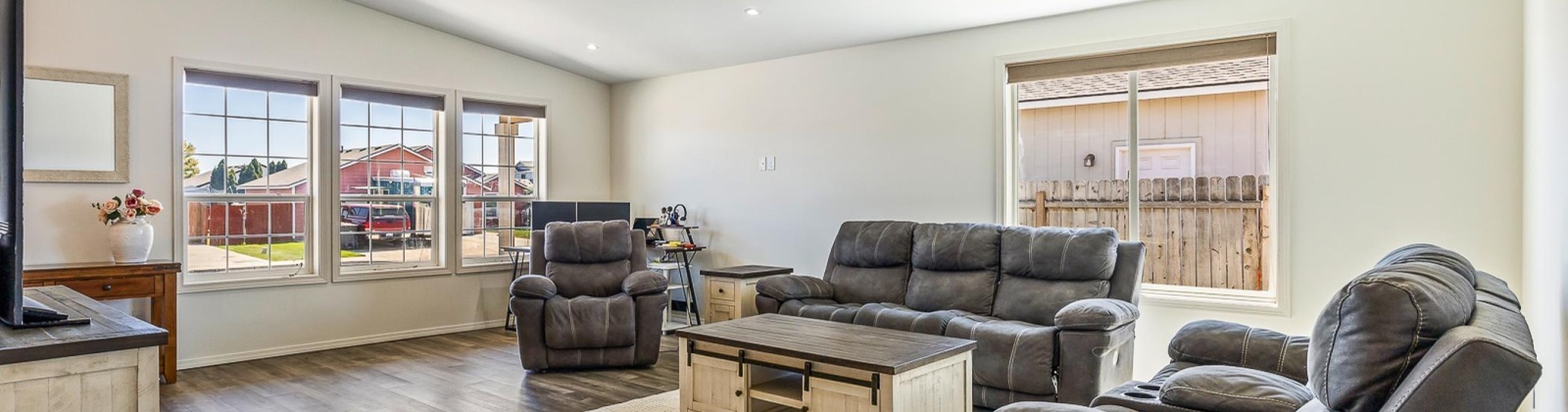 Hayes Lane, Pasco, Washington 99301, 3 Bedrooms Bedrooms, ,2 BathroomsBathrooms,For Sale,Hayes Lane,286218