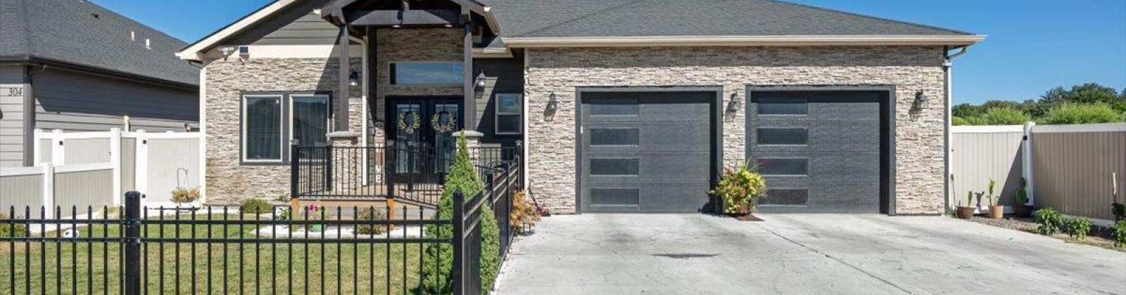 Ivone Dr, Sunnyside, Washington 98944, 4 Bedrooms Bedrooms, 0 ,3 BathroomsBathrooms,Houses,For Sale,Ivone Dr,0,286220