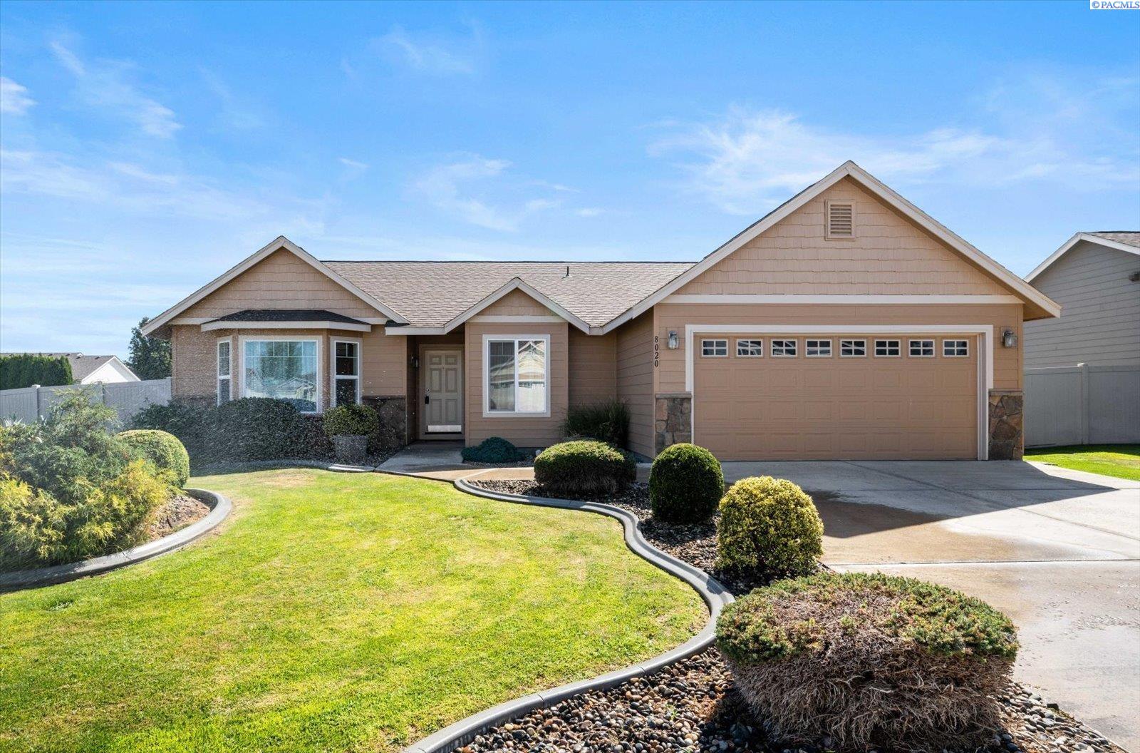 Chehalis Drive, Pasco, Washington 99301, 3 Bedrooms Bedrooms, 0 ,2 BathroomsBathrooms,Houses,For Sale,Chehalis Drive,0,286226