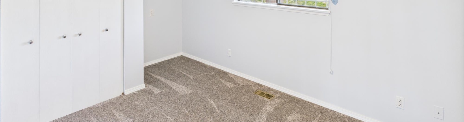 10th Ave, Kennewick, Washington 99336, 5 Bedrooms Bedrooms, 0 ,3 BathroomsBathrooms,Houses,For Sale,10th Ave,0,286244
