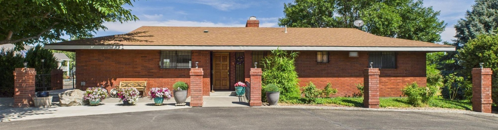 10th Ave, Kennewick, Washington 99336, 5 Bedrooms Bedrooms, 0 ,3 BathroomsBathrooms,Houses,For Sale,10th Ave,0,286244