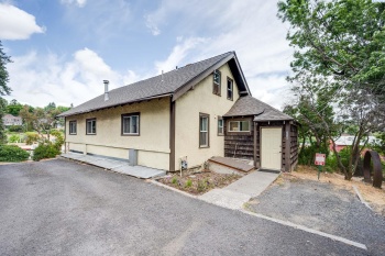 High St, Pullman, Washington 99163, 4 Bedrooms Bedrooms, ,2 BathroomsBathrooms,For Sale,High St,286261