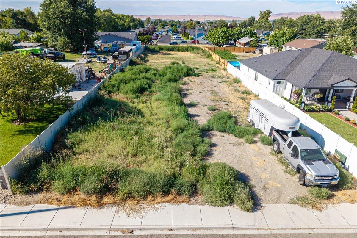 South St, Sunnyside, Washington 98944, 0 , 0 ,0,For Sale,South St,0,286265