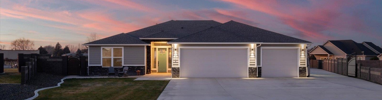 Lamb Court, Pasco, Washington 99301, 4 Bedrooms Bedrooms, 0 ,3 BathroomsBathrooms,Houses,For Sale,Lamb Court,0,286326