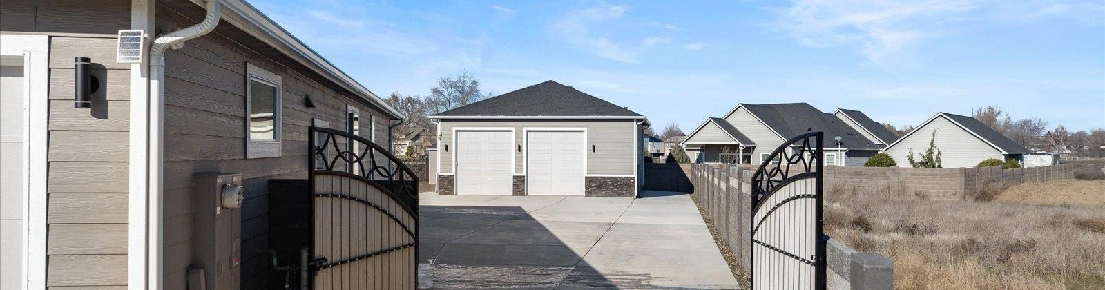 Lamb Court, Pasco, Washington 99301, 4 Bedrooms Bedrooms, 0 ,3 BathroomsBathrooms,Houses,For Sale,Lamb Court,0,286326