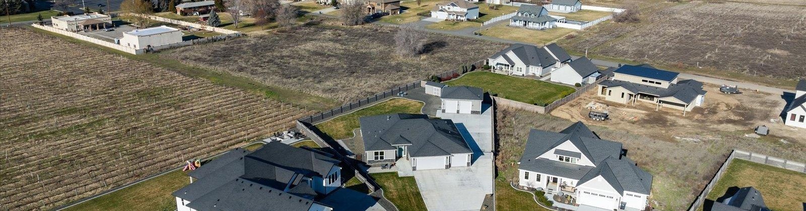 Lamb Court, Pasco, Washington 99301, 4 Bedrooms Bedrooms, 0 ,3 BathroomsBathrooms,Houses,For Sale,Lamb Court,0,286326