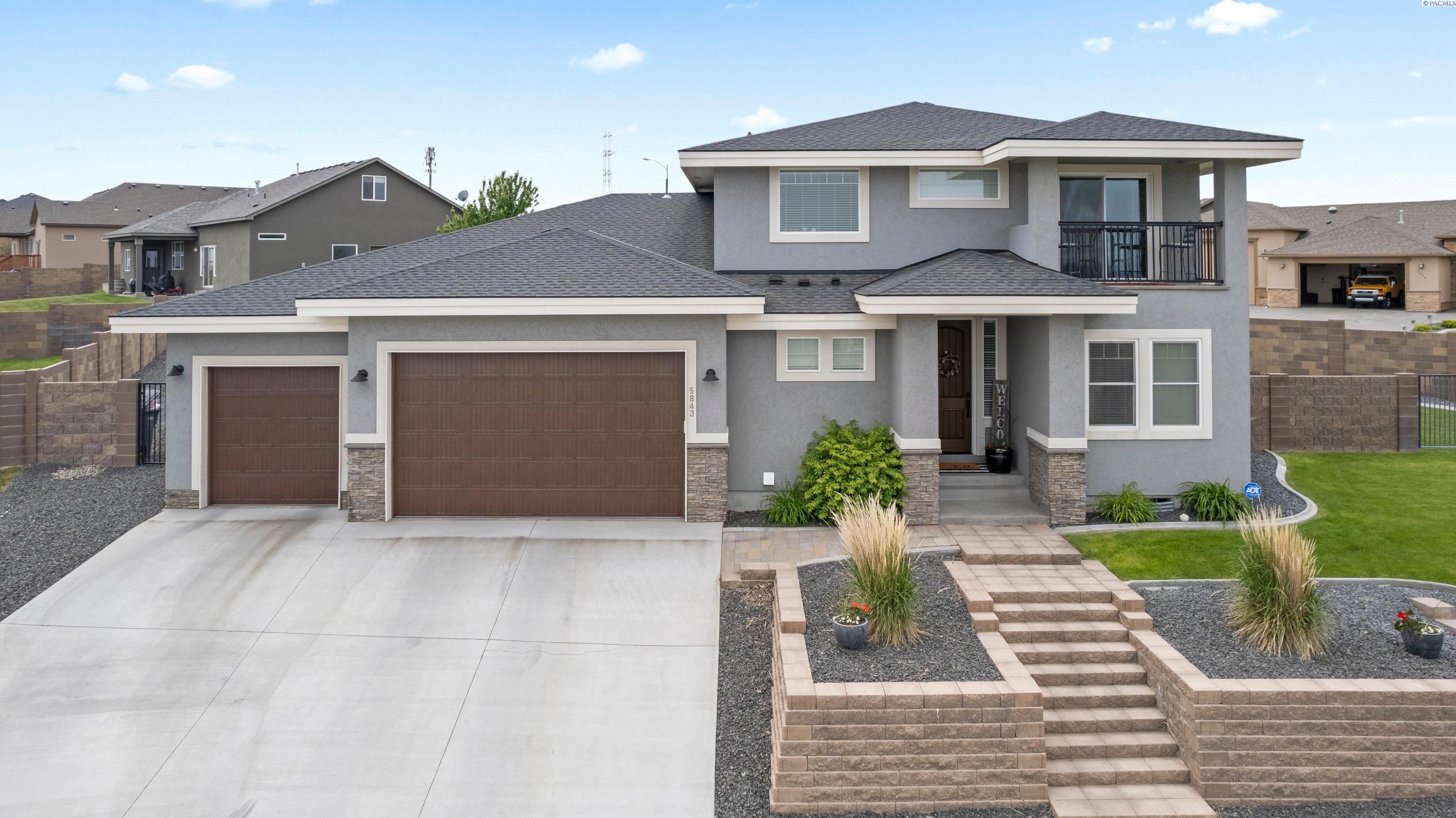 38th Court, Kennewick, Washington 99338, 5 Bedrooms Bedrooms, 0 ,3 BathroomsBathrooms,Houses,For Sale,38th Court,0,286307