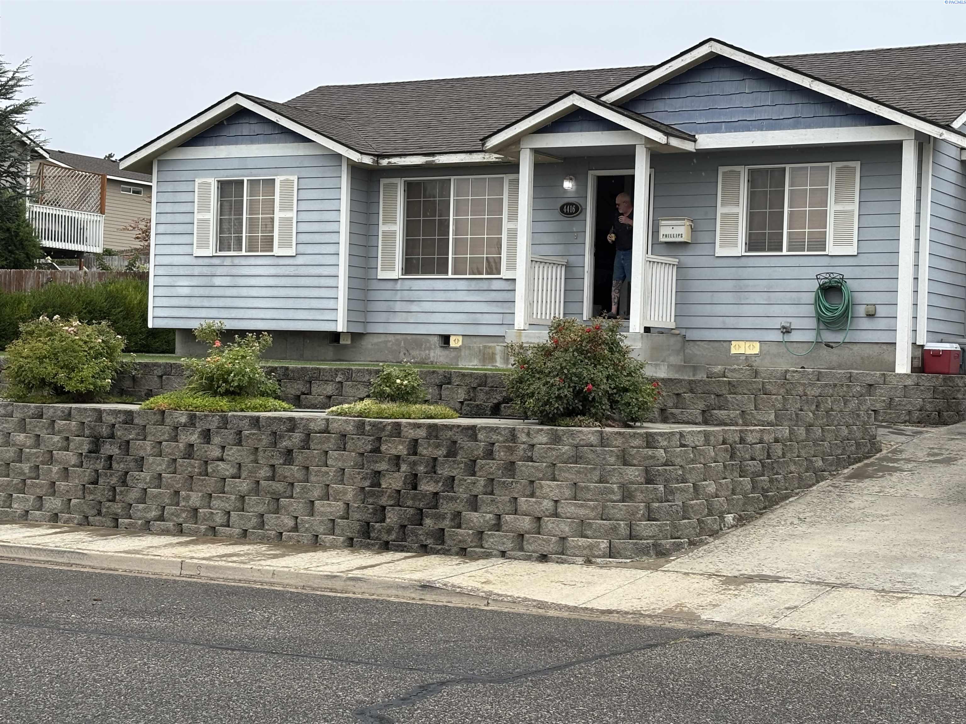 Tusayan Drive, Pasco, Washington 99301-8235, 3 Bedrooms Bedrooms, ,2 BathroomsBathrooms,For Sale,Tusayan Drive,286367