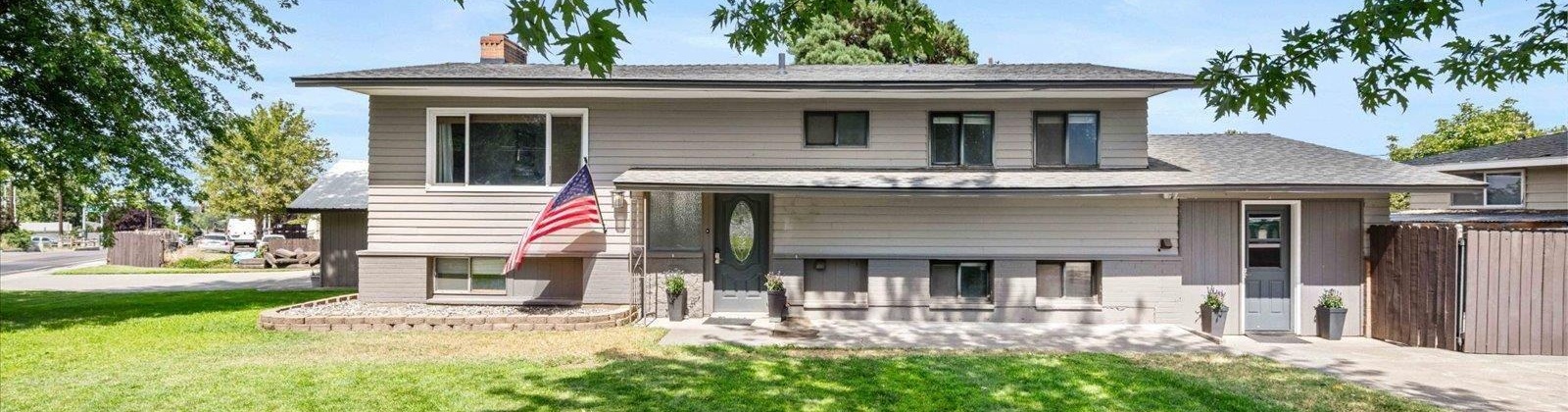 12th Ave, Kennewick, Washington 99337, 4 Bedrooms Bedrooms, 0 ,2 BathroomsBathrooms,Houses,For Sale,12th Ave,0,286391