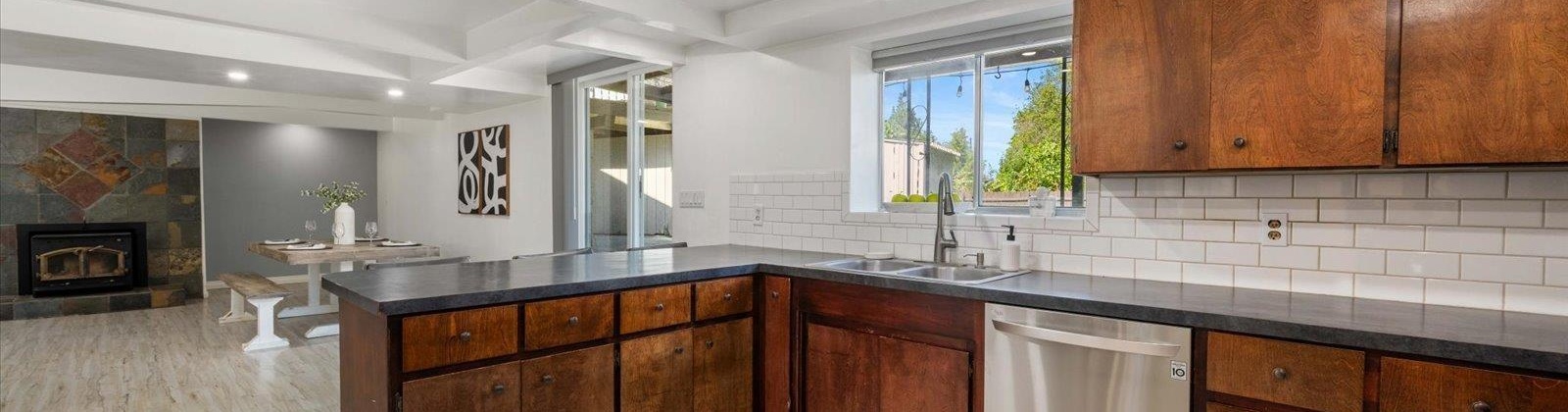 12th Ave, Kennewick, Washington 99337, 4 Bedrooms Bedrooms, 0 ,2 BathroomsBathrooms,Houses,For Sale,12th Ave,0,286391