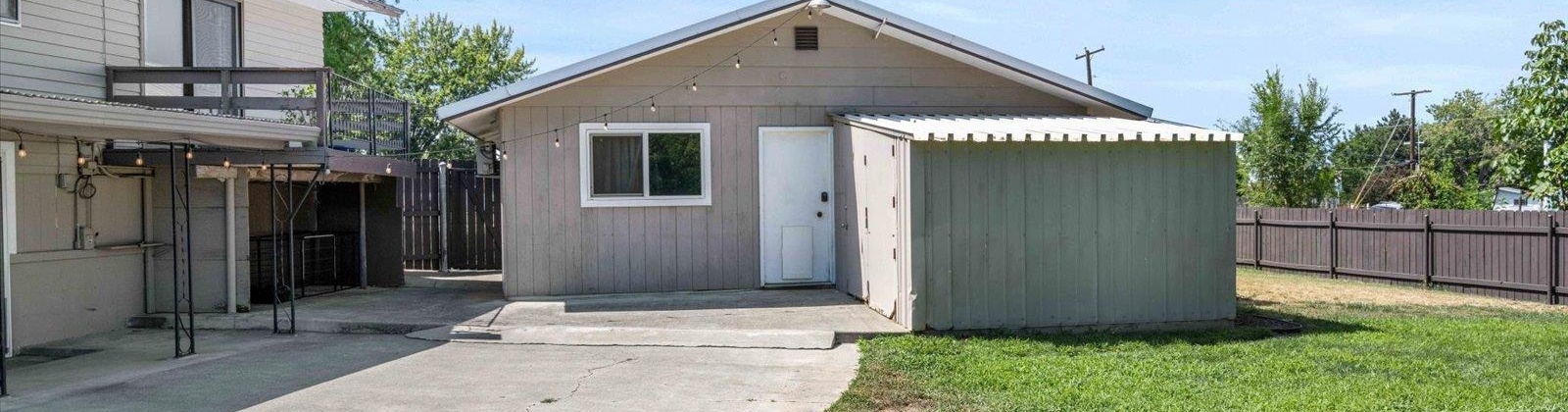 12th Ave, Kennewick, Washington 99337, 4 Bedrooms Bedrooms, 0 ,2 BathroomsBathrooms,Houses,For Sale,12th Ave,0,286391