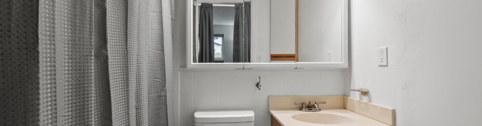 23rd Pl, Kennewick, Washington 99337, 3 Bedrooms Bedrooms, 0 ,2 BathroomsBathrooms,Houses,For Sale,23rd Pl,0,286393