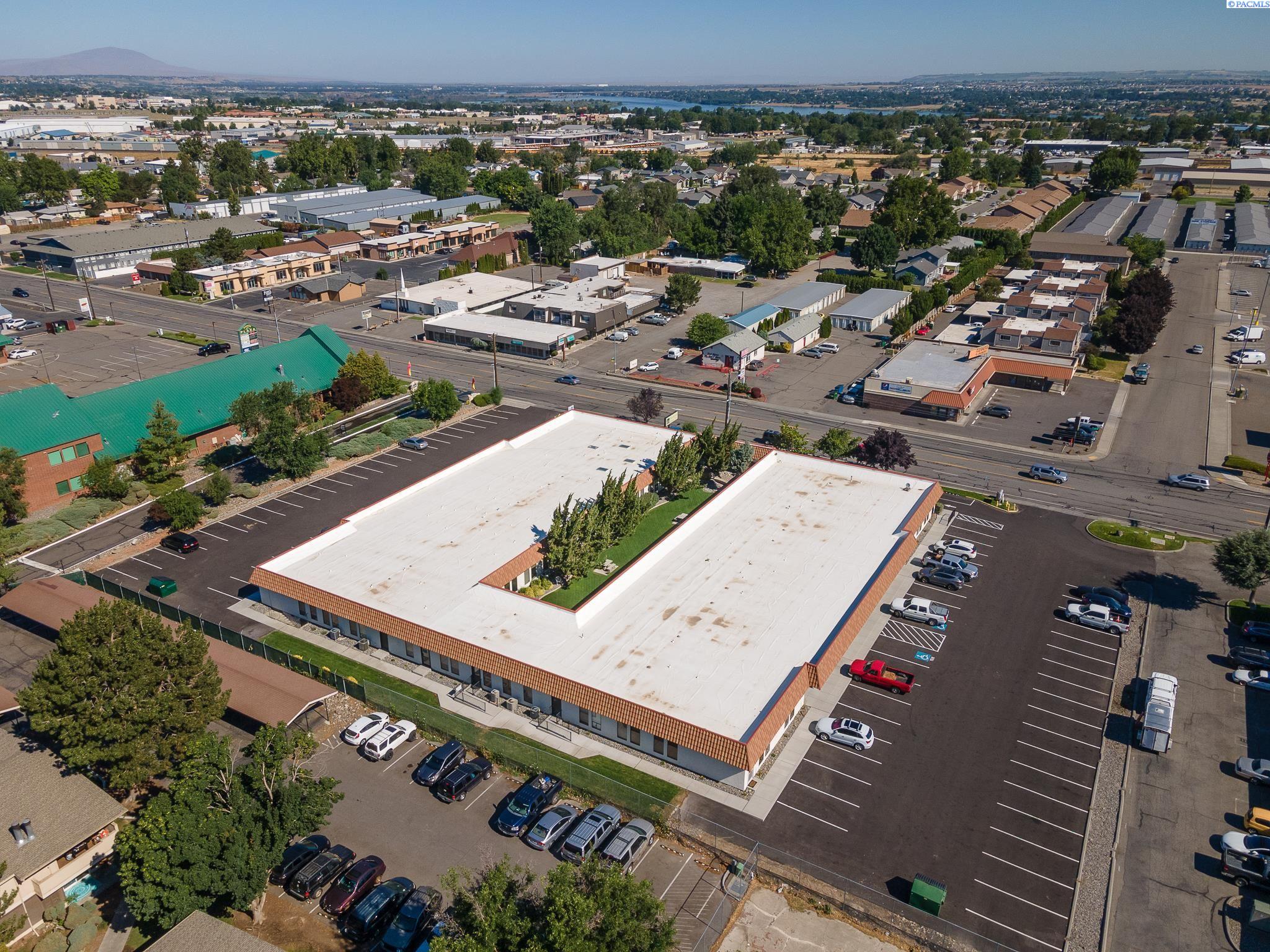 Clearwater Avenue, Kennewick, Washington 99336, 0 , 0 ,75 BathroomsBathrooms,Commercial,For Sale,Clearwater Avenue,0,286451