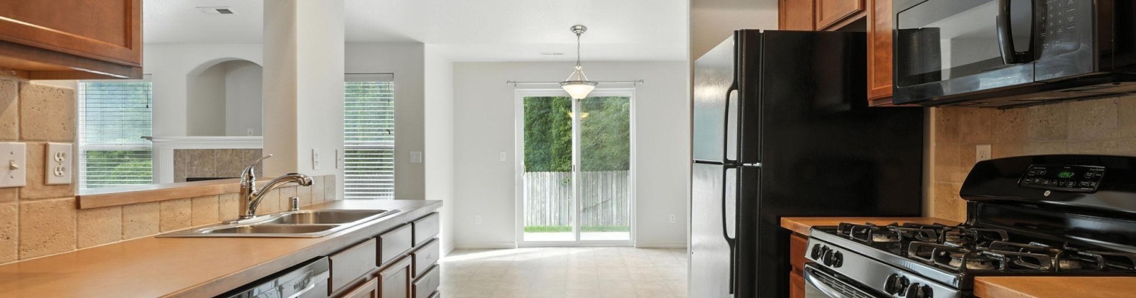 6th Ave, Kennewick, Washington 99336, 3 Bedrooms Bedrooms, 0 ,2 BathroomsBathrooms,Houses,For Sale,6th Ave,0,286448