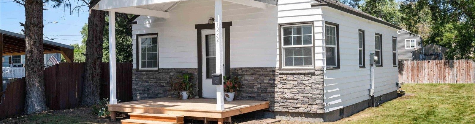 First Ave, Kennewick, Washington 99336, 2 Bedrooms Bedrooms, 0 ,1 BathroomBathrooms,Houses,For Sale,First Ave,0,286465