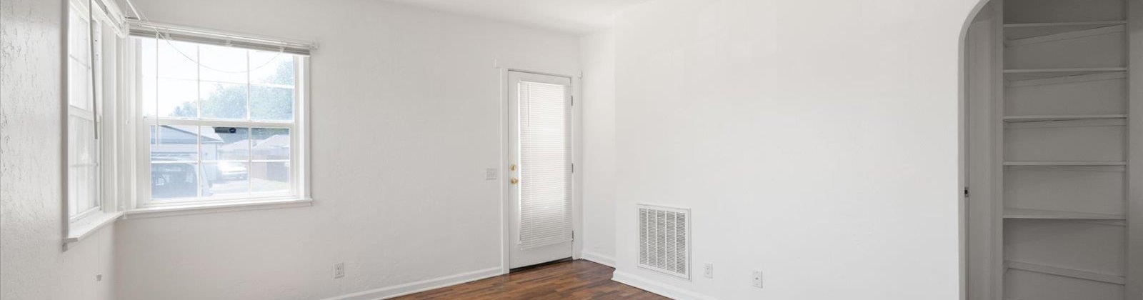 First Ave, Kennewick, Washington 99336, 2 Bedrooms Bedrooms, 0 ,1 BathroomBathrooms,Houses,For Sale,First Ave,0,286465
