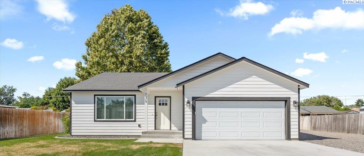 14th Ave, Kennewick, Washington 99337, 3 Bedrooms Bedrooms, 0 ,2 BathroomsBathrooms,Houses,For Sale,14th Ave,0,286459
