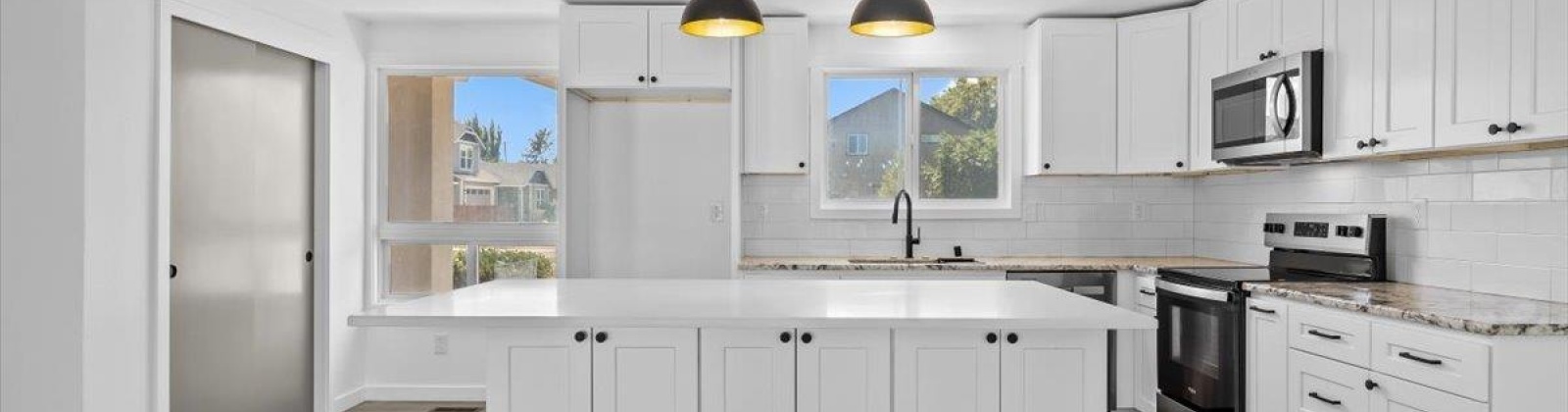 4th Ave, Kennewick, Washington 99336, 5 Bedrooms Bedrooms, 0 ,3 BathroomsBathrooms,Houses,For Sale,4th Ave,0,286458