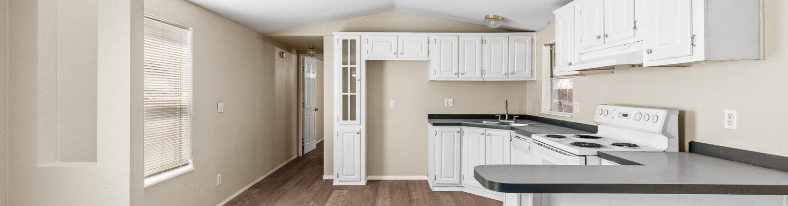 3rd Ave, Mabton, Washington 98935, 3 Bedrooms Bedrooms, 0 ,2 BathroomsBathrooms,Manufactured Homes,For Sale,3rd Ave,0,286492