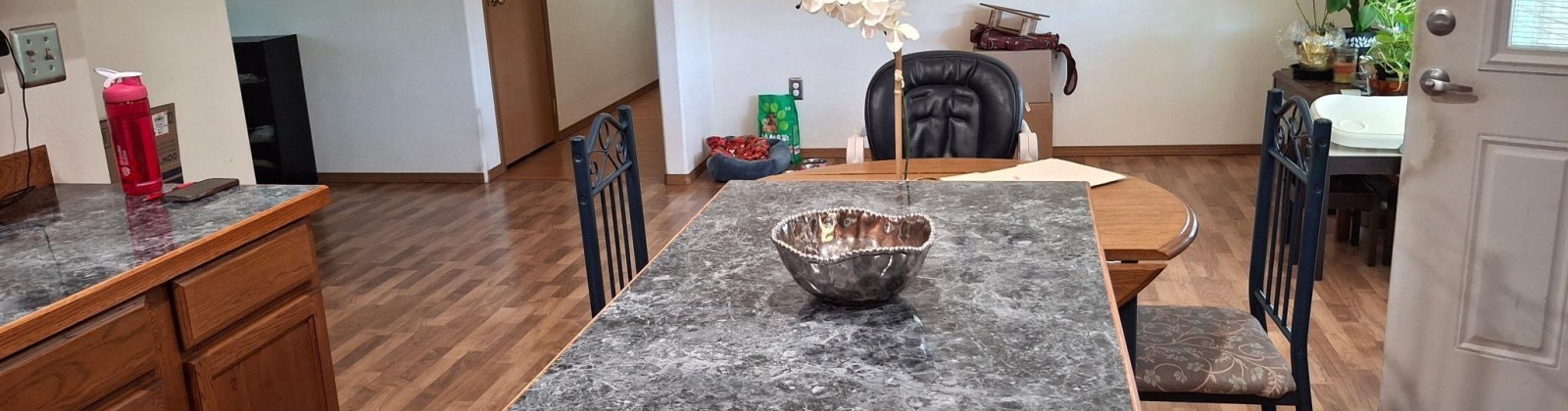 Laura Ave, Sunnyside, Washington 98944, 3 Bedrooms Bedrooms, 0 ,2 BathroomsBathrooms,Houses,For Sale,Laura Ave,0,286491