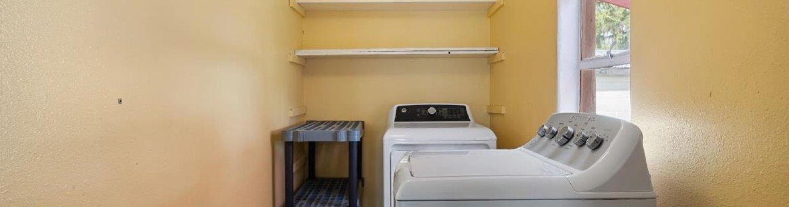 39th Ave, West Richland, Washington 99353, 2 Bedrooms Bedrooms, 0 ,1 BathroomBathrooms,Houses,For Sale,39th Ave,0,286486