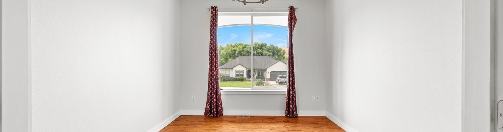 Canyon View Dr, Kennewick, Washington 99338, 4 Bedrooms Bedrooms, 0 ,3 BathroomsBathrooms,Houses,For Sale,Canyon View Dr,0,286475