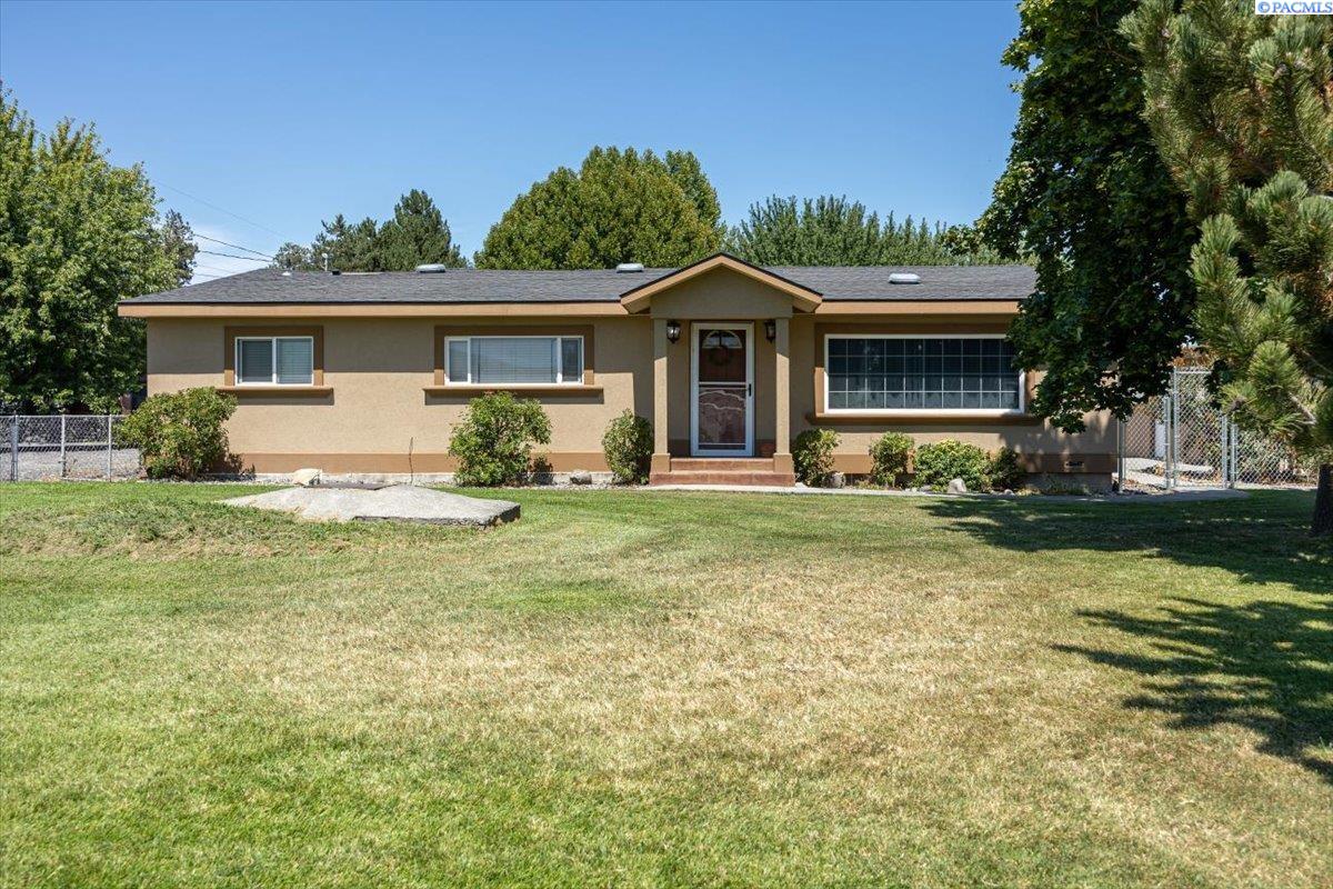 27th Ave., Kennewick, Washington 99337, 3 Bedrooms Bedrooms, 0 ,1 BathroomBathrooms,Houses,For Sale,27th Ave.,0,286474