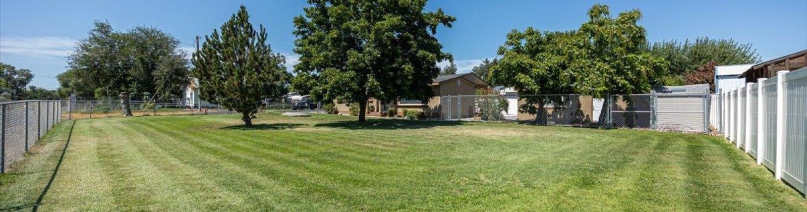 27th Ave., Kennewick, Washington 99337, 3 Bedrooms Bedrooms, 0 ,1 BathroomBathrooms,Houses,For Sale,27th Ave.,0,286474
