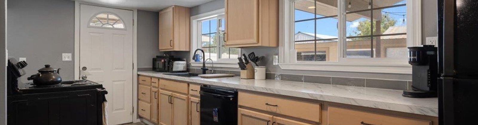 27th Ave., Kennewick, Washington 99337, 3 Bedrooms Bedrooms, 0 ,1 BathroomBathrooms,Houses,For Sale,27th Ave.,0,286474