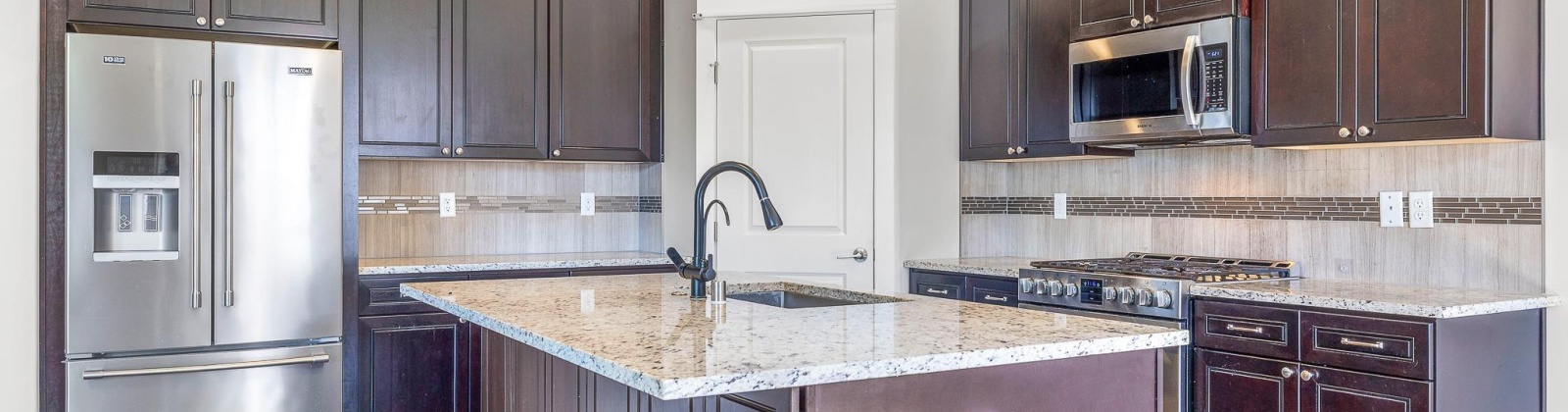 Village PKWY, Richland, Washington 99354, 4 Bedrooms Bedrooms, 0 ,2 BathroomsBathrooms,Houses,For Sale,Village PKWY,0,286504