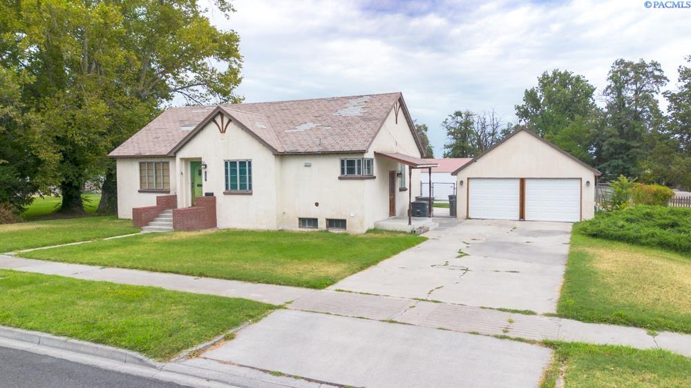 Kennewick Avenue, Kennewick, Washington 99336, 7 Bedrooms Bedrooms, 0 ,2 BathroomsBathrooms,Houses,For Sale,Kennewick Avenue,0,286503