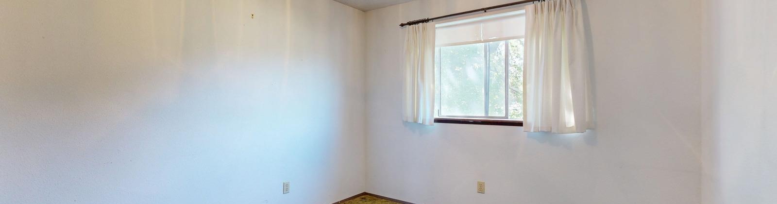 Kennewick Avenue, Kennewick, Washington 99336, 7 Bedrooms Bedrooms, 0 ,2 BathroomsBathrooms,Houses,For Sale,Kennewick Avenue,0,286503
