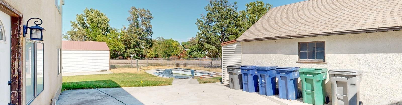 Kennewick Avenue, Kennewick, Washington 99336, 7 Bedrooms Bedrooms, 0 ,2 BathroomsBathrooms,Houses,For Sale,Kennewick Avenue,0,286503