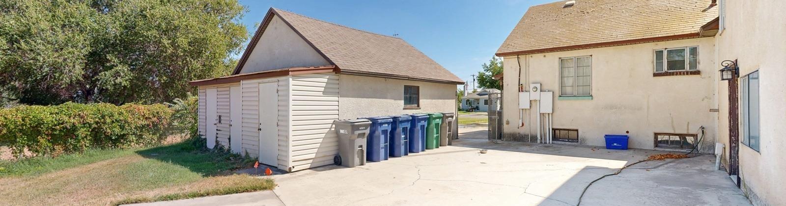 Kennewick Avenue, Kennewick, Washington 99336, 7 Bedrooms Bedrooms, 0 ,2 BathroomsBathrooms,Houses,For Sale,Kennewick Avenue,0,286503