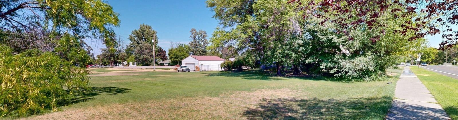Kennewick Avenue, Kennewick, Washington 99336, 7 Bedrooms Bedrooms, 0 ,2 BathroomsBathrooms,Houses,For Sale,Kennewick Avenue,0,286503