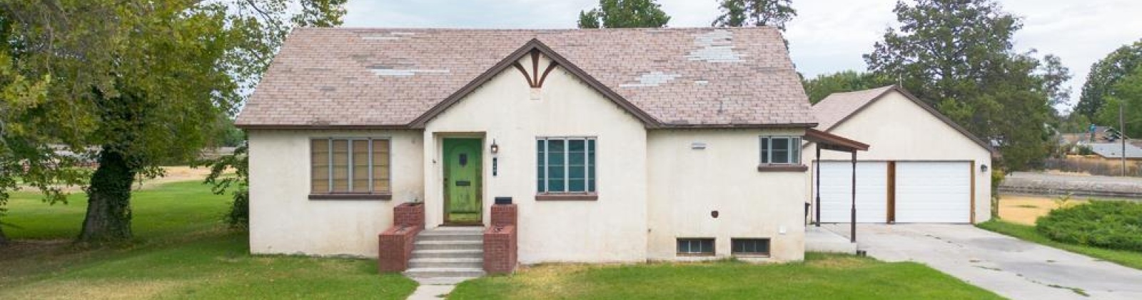 Kennewick Avenue, Kennewick, Washington 99336, 7 Bedrooms Bedrooms, 0 ,2 BathroomsBathrooms,Houses,For Sale,Kennewick Avenue,0,286503