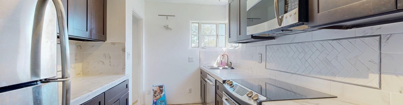 Kennewick Avenue, Kennewick, Washington 99336, 7 Bedrooms Bedrooms, 0 ,2 BathroomsBathrooms,Houses,For Sale,Kennewick Avenue,0,286503