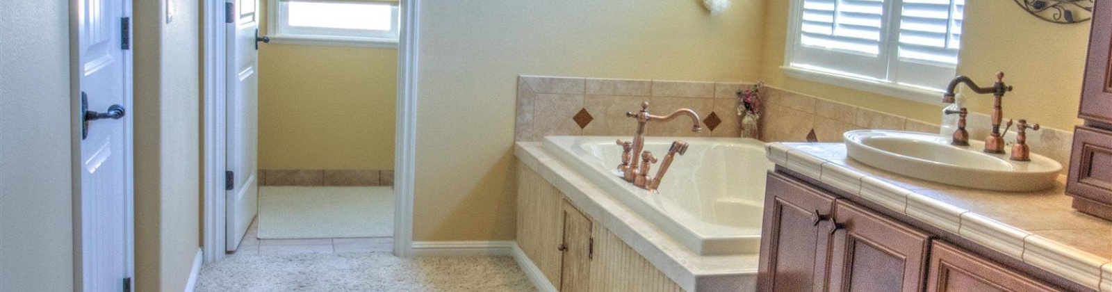 15th Ave, Kennewick, Washington 99338, 3 Bedrooms Bedrooms, 0 ,3 BathroomsBathrooms,Houses,For Sale,15th Ave,0,286523