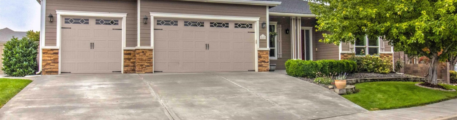 15th Ave, Kennewick, Washington 99338, 3 Bedrooms Bedrooms, 0 ,3 BathroomsBathrooms,Houses,For Sale,15th Ave,0,286523