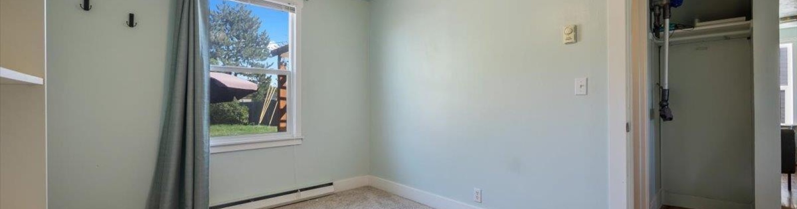 6th Ave, Kennewick, Washington 99336, 2 Bedrooms Bedrooms, 0 ,1 BathroomBathrooms,Houses,For Sale,6th Ave,0,286520