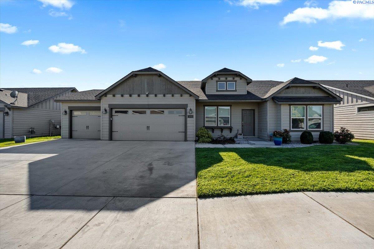 Wallowa Lane, Pasco, Washington 99301, 4 Bedrooms Bedrooms, 0 ,2 BathroomsBathrooms,Houses,For Sale,Wallowa Lane,0,286519