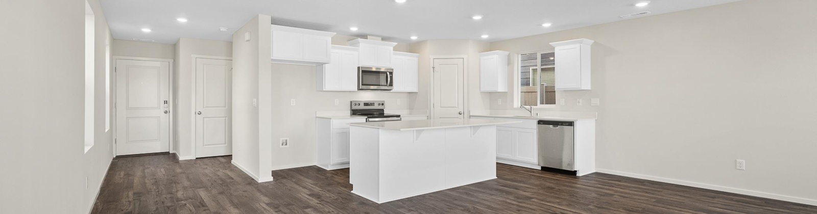 5th Place, Kennewick, Washington 99336, 4 Bedrooms Bedrooms, 0 ,3 BathroomsBathrooms,Houses,For Sale,5th Place,0,286515