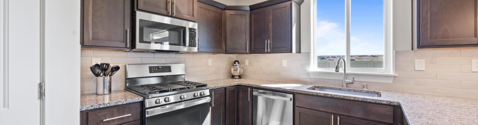 Wilson Street, Kennewick, Washington 99336, 5 Bedrooms Bedrooms, 0 ,3 BathroomsBathrooms,Houses,For Sale,Wilson Street,0,286513